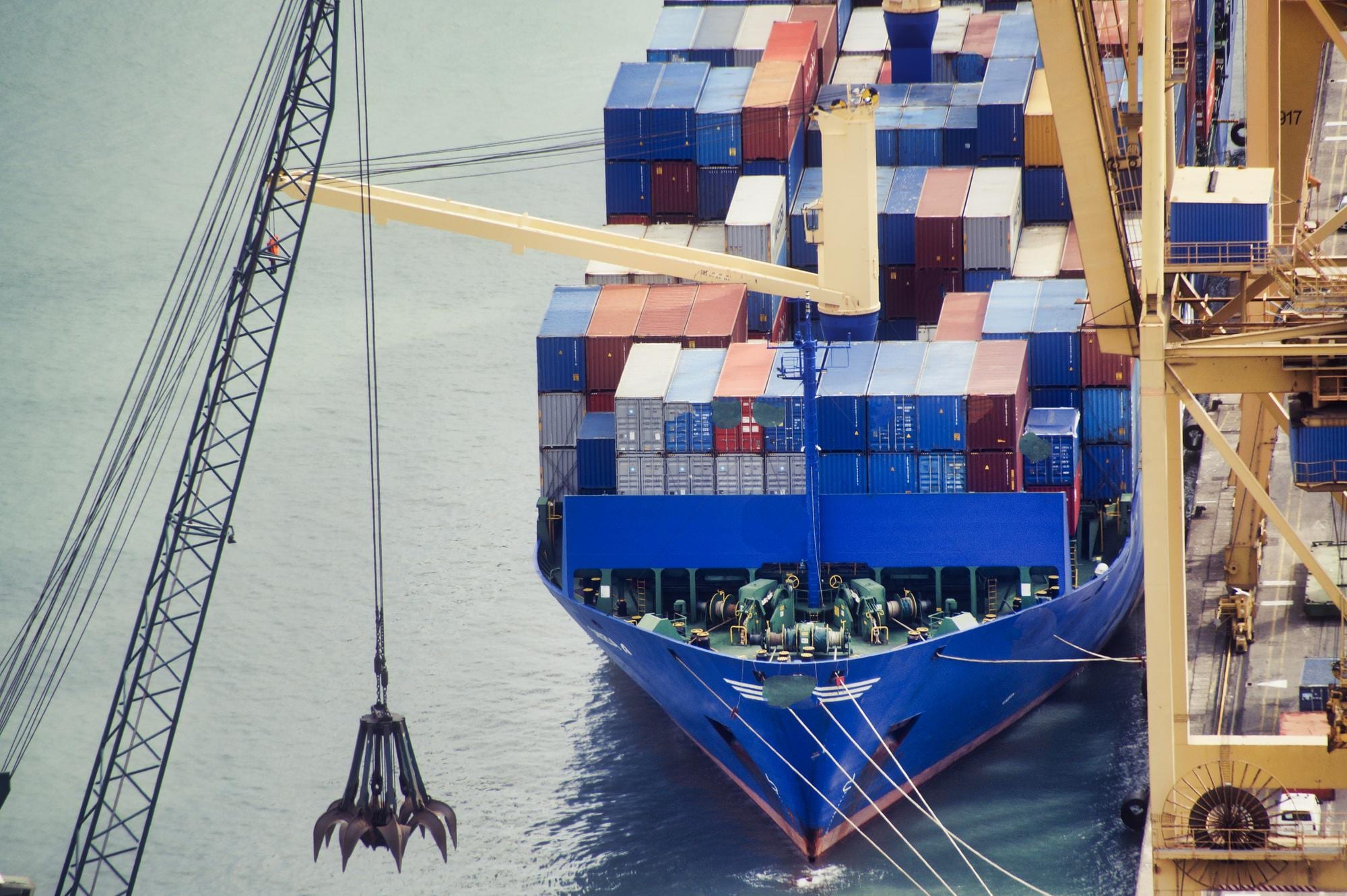 Fast Freight Forwarding